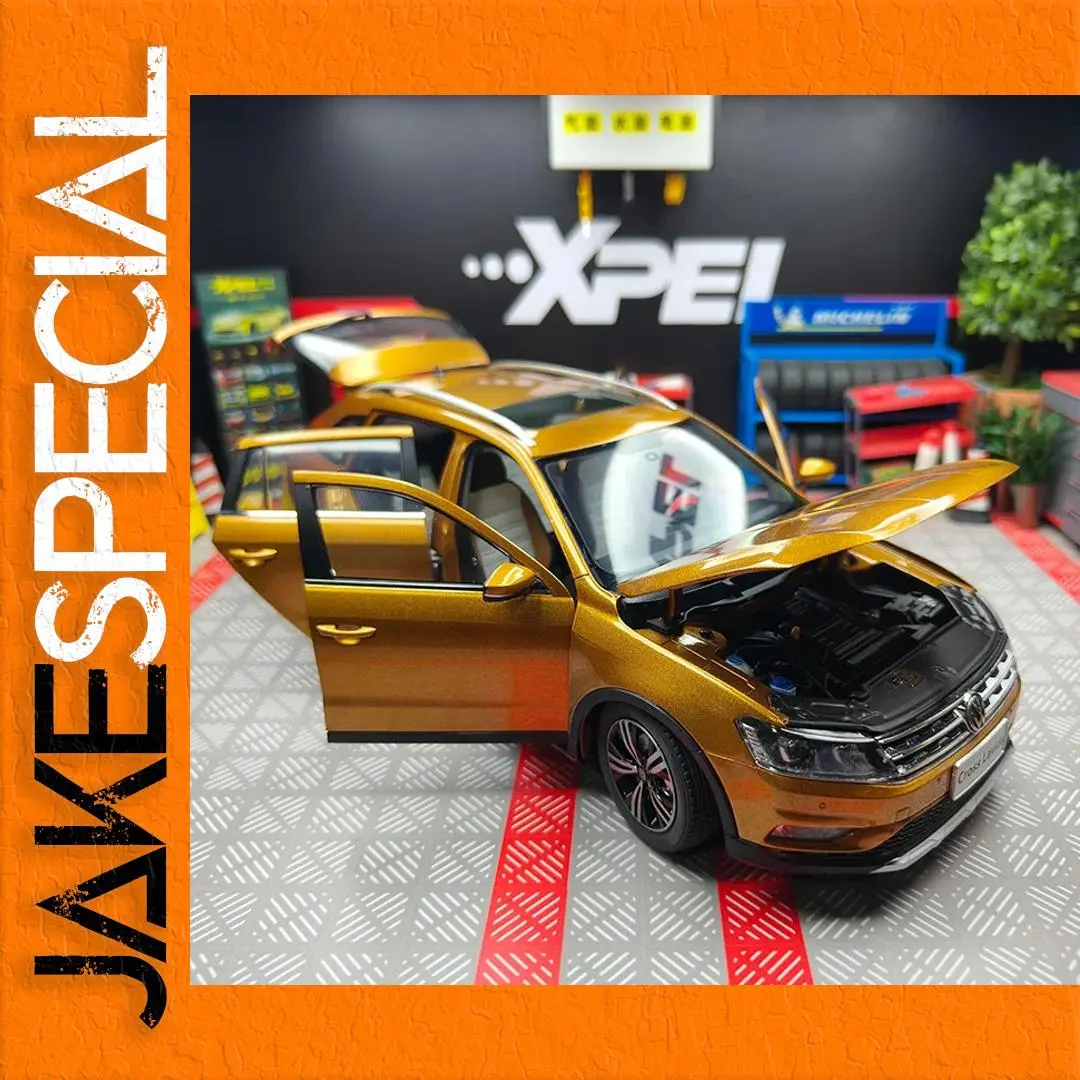 Gold Volkswagen Lavida 1:18 Scale Diecast Model 1 Gold Volkswagen Lavida 1:18 Scale Diecast Model