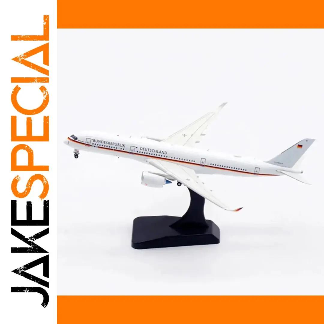 Airbus A350-900 Diecast Model 1:400 Scale 1 Airbus A350-900 Diecast Model 1:400 Scale