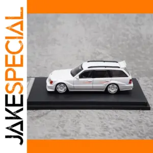 1:64 Scale Classic Mercedes-Benz S124 Wagon Model