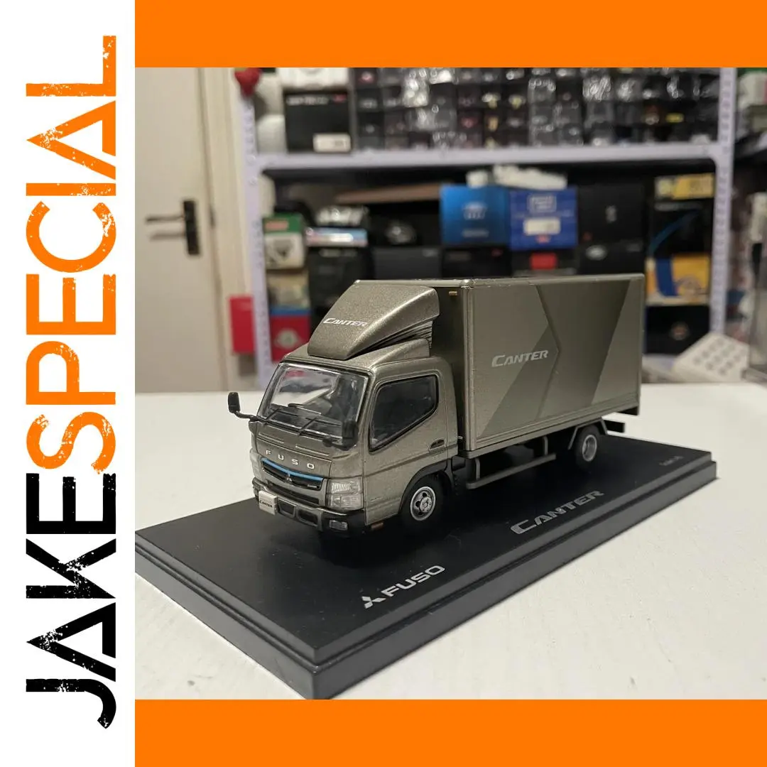 Metallic Mitsubishi Canter FUSO 1:43 Diecast Model 1 Metallic Mitsubishi Canter FUSO 1:43 Diecast Model