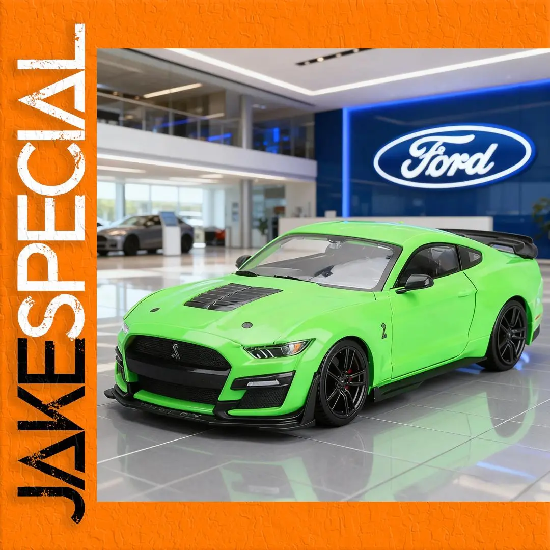 Green 1/24 Shelby GT500 Diecast Model 1 Green 1/24 Shelby GT500 Diecast Model
