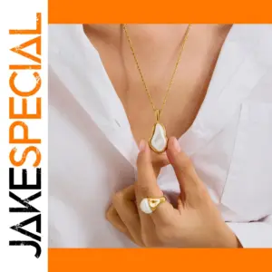 Elegant Minimalist Gold Pearl Necklace for Women