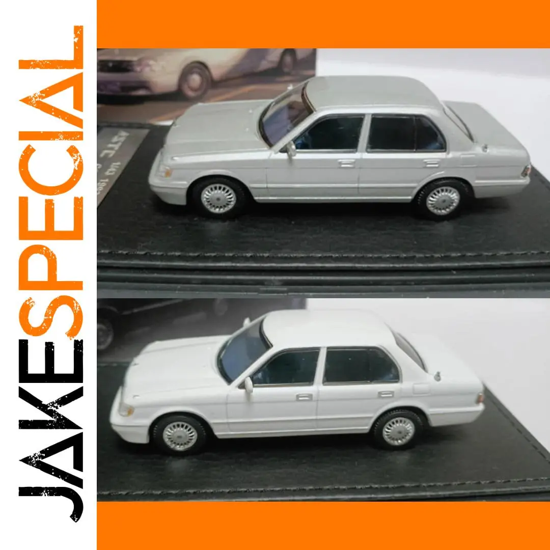 1/43 Scale Toyota Crown Alloy Model Black 1 1/43 Scale Toyota Crown Alloy Model Black
