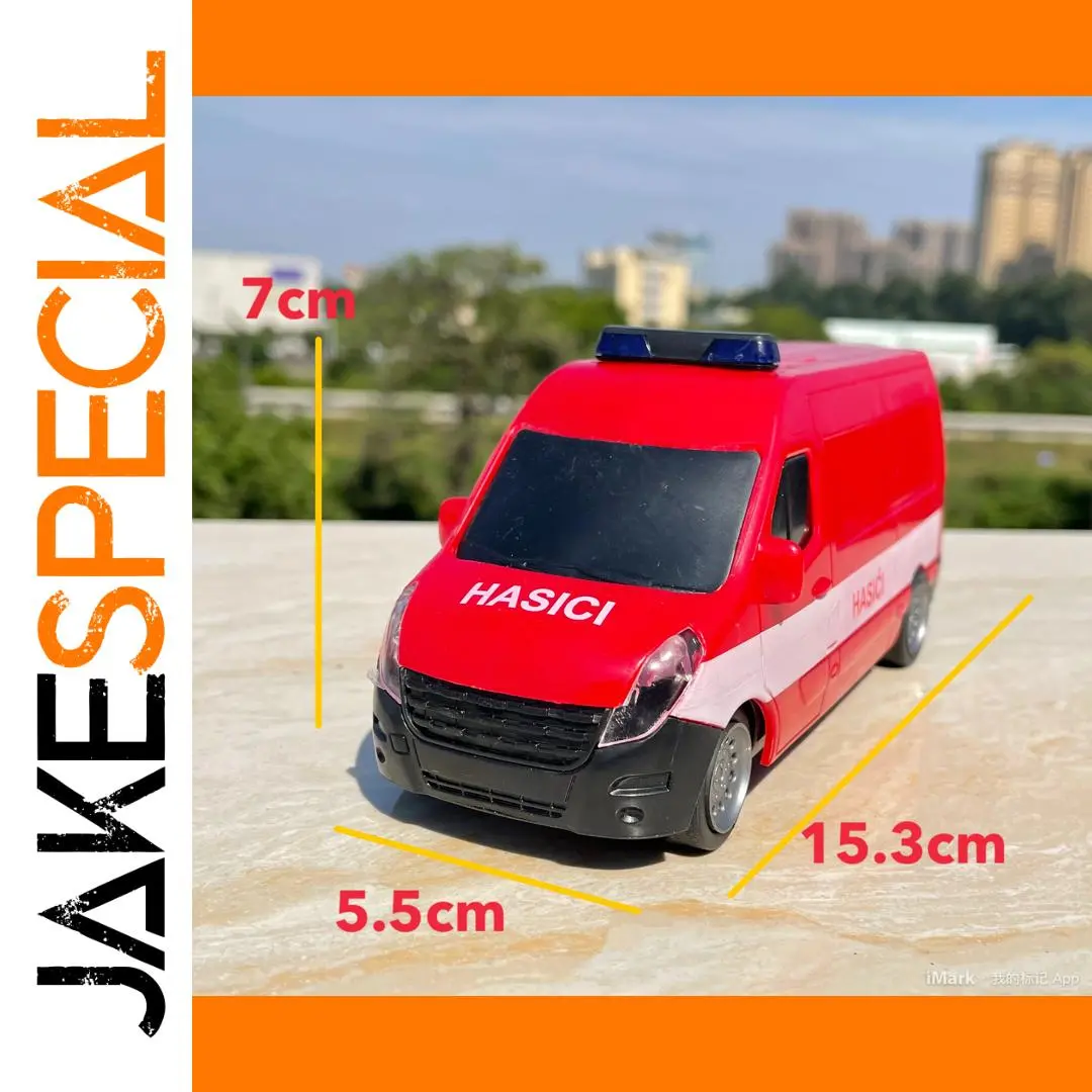 1:32 Scale Emergency Ambulance Diecast Model 1 1:32 Scale Emergency Ambulance Diecast Model