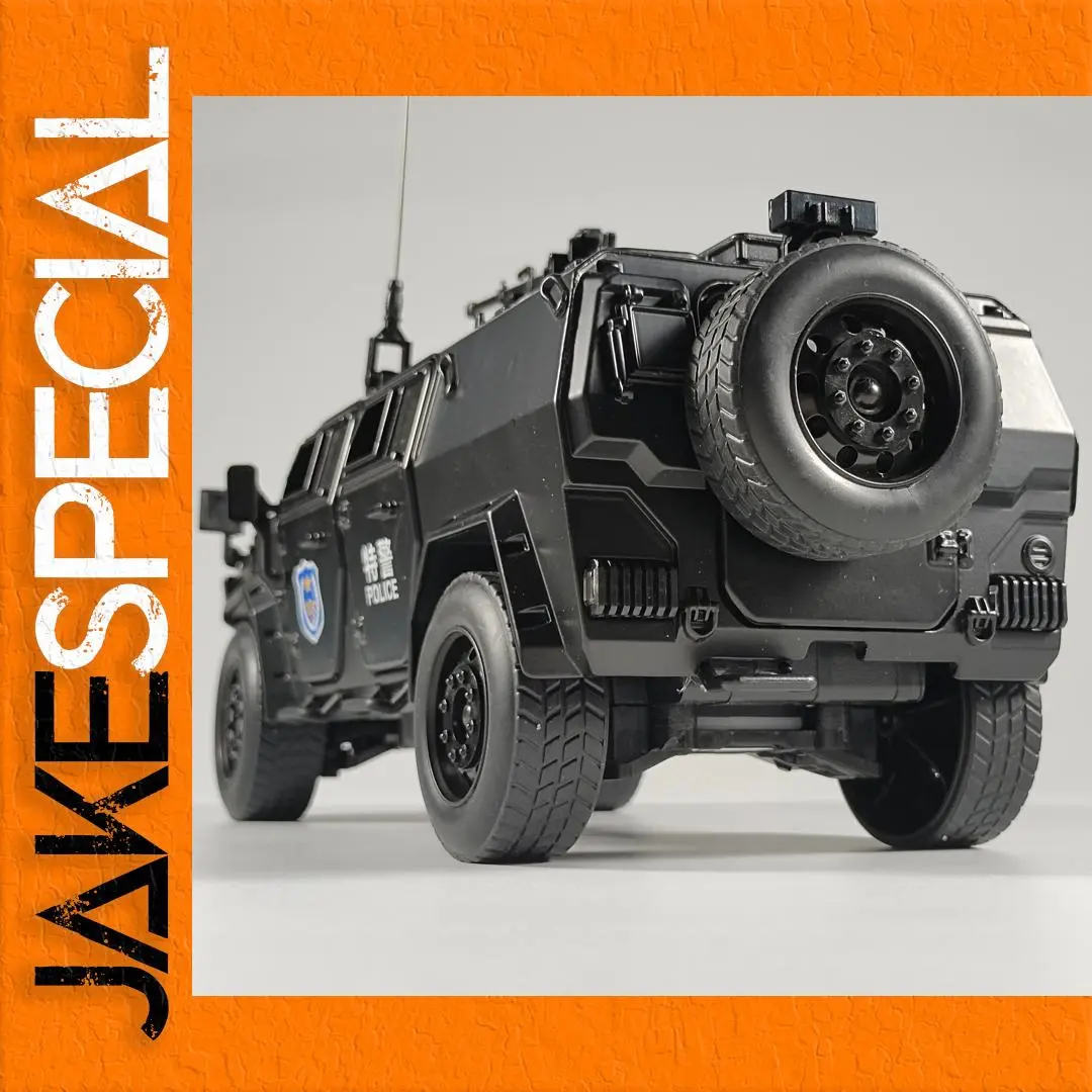 Dongfeng M-Terrain SWAT 1:18 Scale Diecast Model 1 Dongfeng M-Terrain SWAT 1:18 Scale Diecast Model