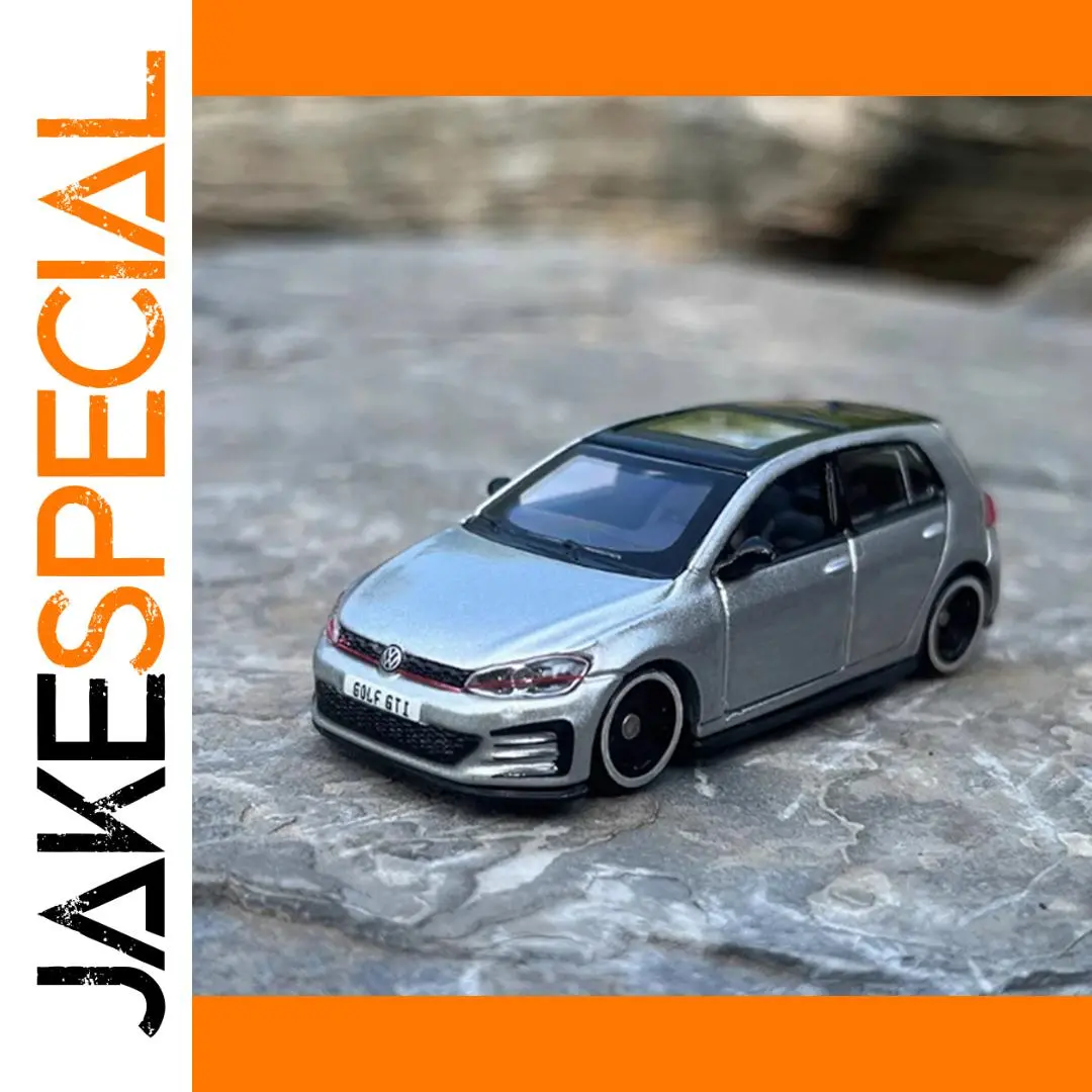 Volkswagen Touareg 1/64 Diecast Model in Silver 1 Volkswagen Touareg 1/64 Diecast Model in Silver