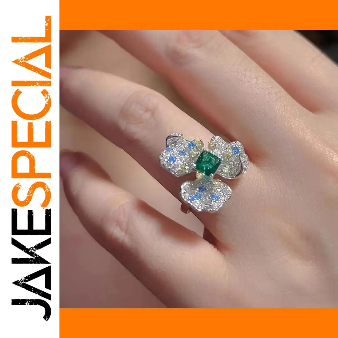 Elegant Silver and Green Beryl Jewelry Set 1 Elegant Silver and Green Beryl Jewelry Set