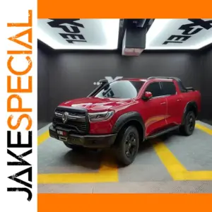 1:24 Red Diecast Off-Road Pickup Truck