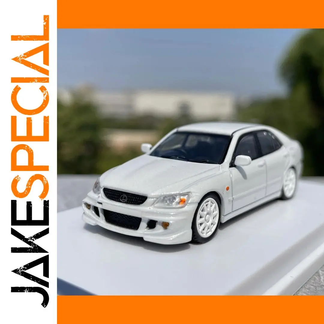 1:64 Scale Lexus IS Diecast Model 1 1:64 Scale Lexus IS Diecast Model