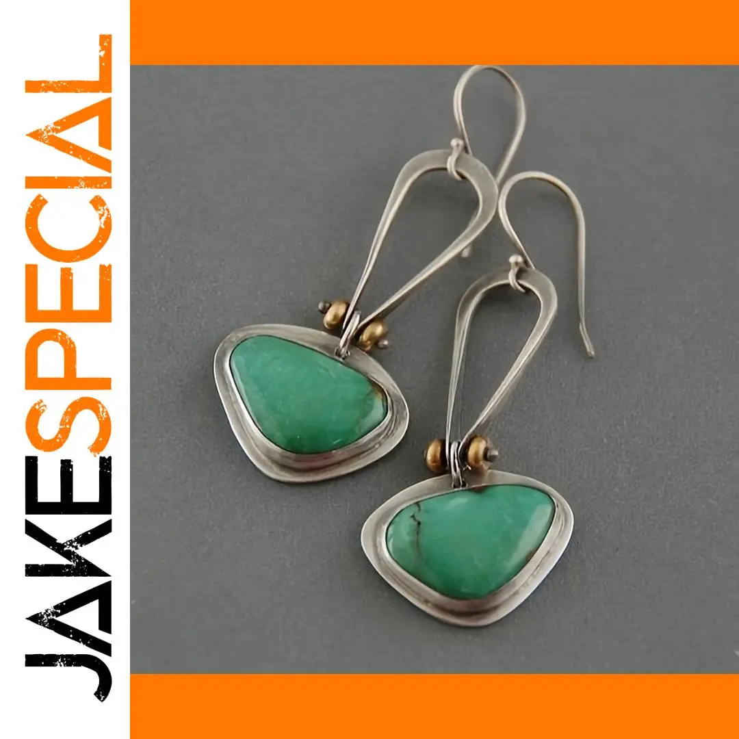 Vintage Green Stone Inlaid Triangle Earrings 1 Vintage Green Stone Inlaid Triangle Earrings