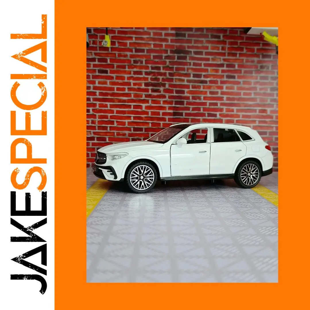 Mercedes-Benz GLC400 1:32 Diecast Model Car 1 Mercedes-Benz GLC400 1:32 Diecast Model Car