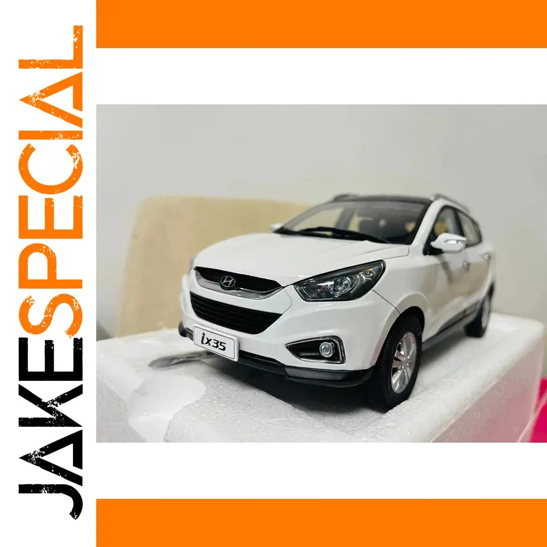 Die-Cast 1:18 Hyundai IX35 2012 Model 1 Die-Cast 1:18 Hyundai IX35 2012 Model