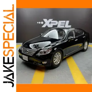 Black Lexus LS460 1:18 Die-Cast Model for Collectors