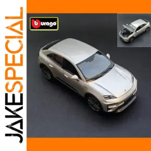 1:24 Porsche Macan EV Diecast Model in Silver