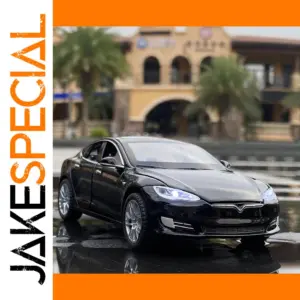 1:32 Diecast Luxury Car Model for Collectors