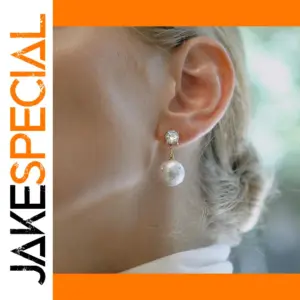 Elegant Gold and Pearl Dangle Earrings