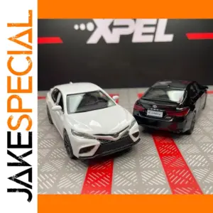 1:36 Scale Toyota Camry XSE Diecast Model