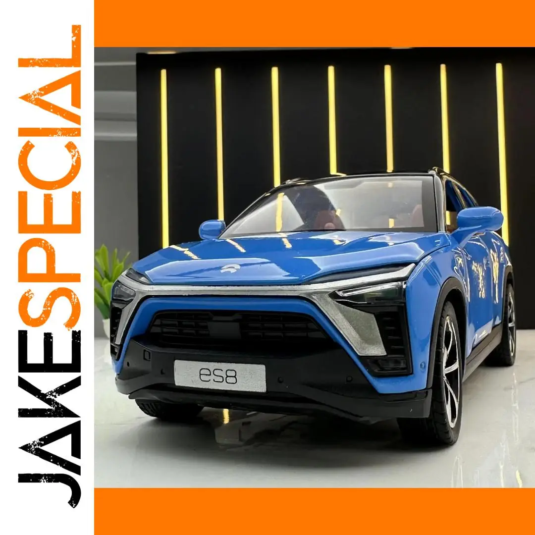 Blue NIO ES8 1:24 Diecast Model 1 Blue NIO ES8 1:24 Diecast Model