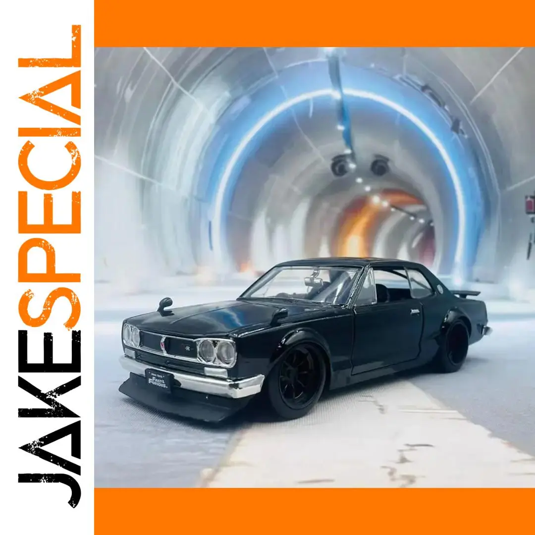 1:24 Nissan Skyline GT-R Diecast Model 1 1:24 Nissan Skyline GT-R Diecast Model