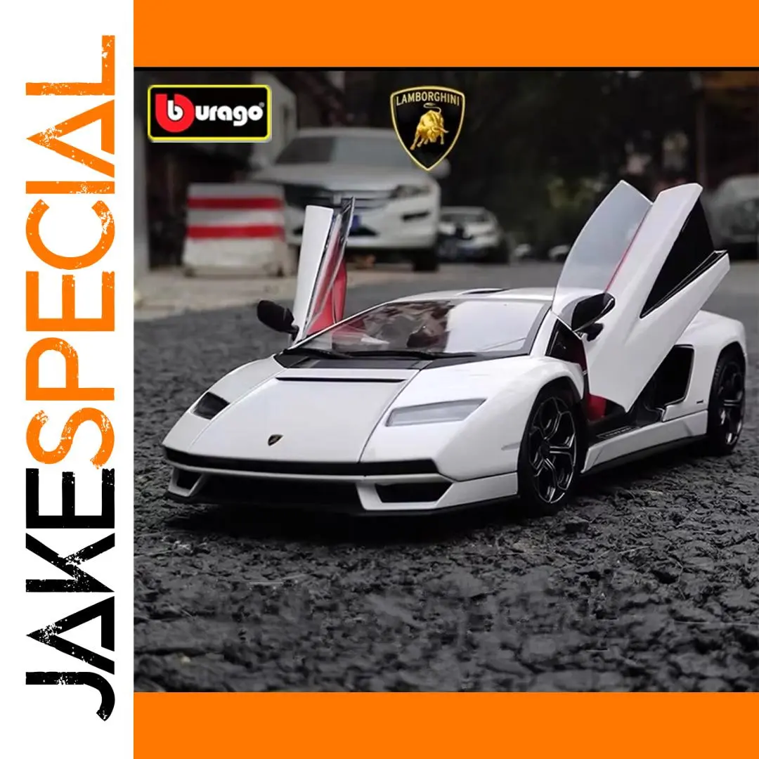 White Lamborghini Countach LPI800-4 Diecast Model 1 White Lamborghini Countach LPI800-4 Diecast Model