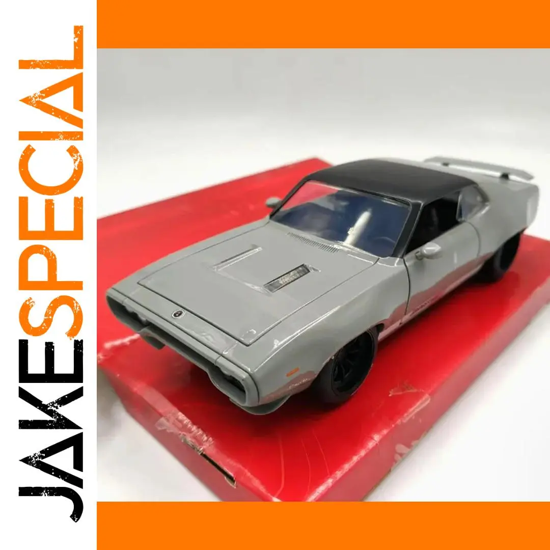 1:24 Plymouth GTX Diecast Model 1 1:24 Plymouth GTX Diecast Model