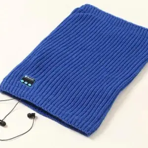 Blue Bluetooth Winter Scarf with Built-in Speaker 19 1a0719589644457bb769decc upscaled