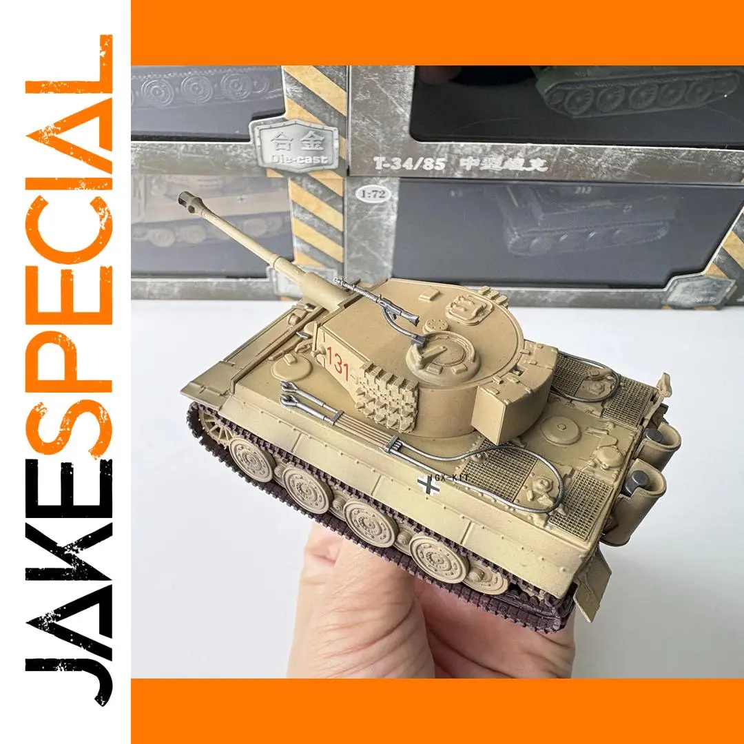 German Tiger Tank Model 1/72 Scale with Display Box 1 German Tiger Tank Model 1/72 Scale with Display Box