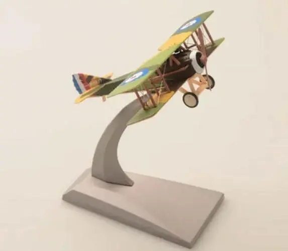 Vintage Red Fighter Aircraft Model 1:72 Scale 7 Vintage Red Fighter Aircraft Model 1:72 Scale - Image 7