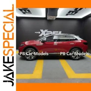 1:18 Red ID.4 CROZZ SUV Diecast Model