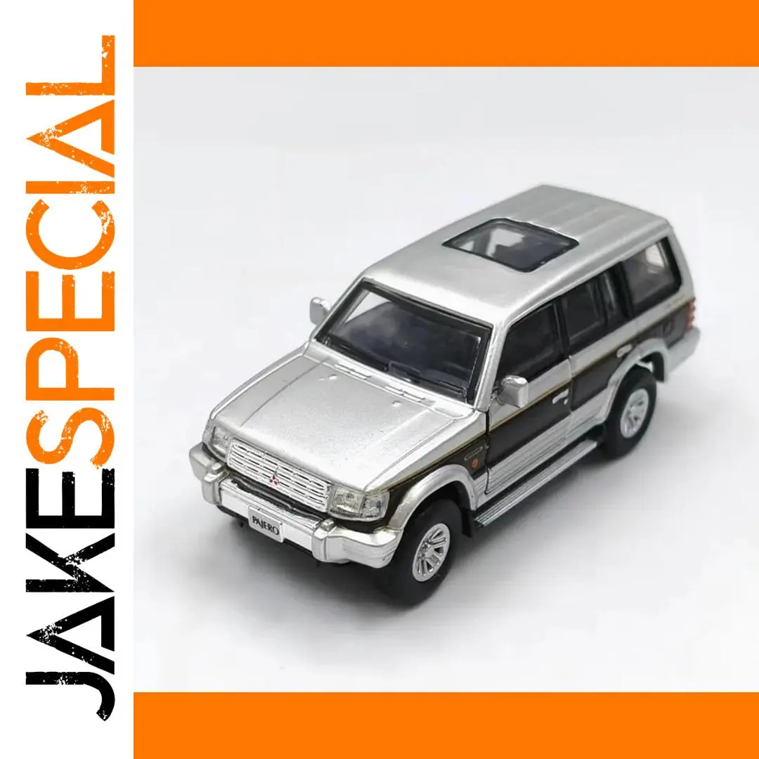 1/64 Scale Mitsubishi Pajero Diecast Model 1 1/64 Scale Mitsubishi Pajero Diecast Model