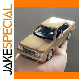 1:32 Toyota Crown Royal Diecast Model Car
