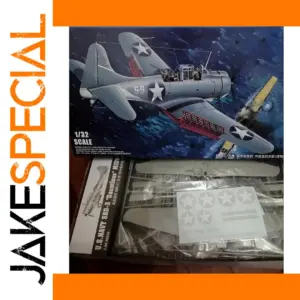 US Navy SBD-3 Dauntless Model Kit 1:32 Scale