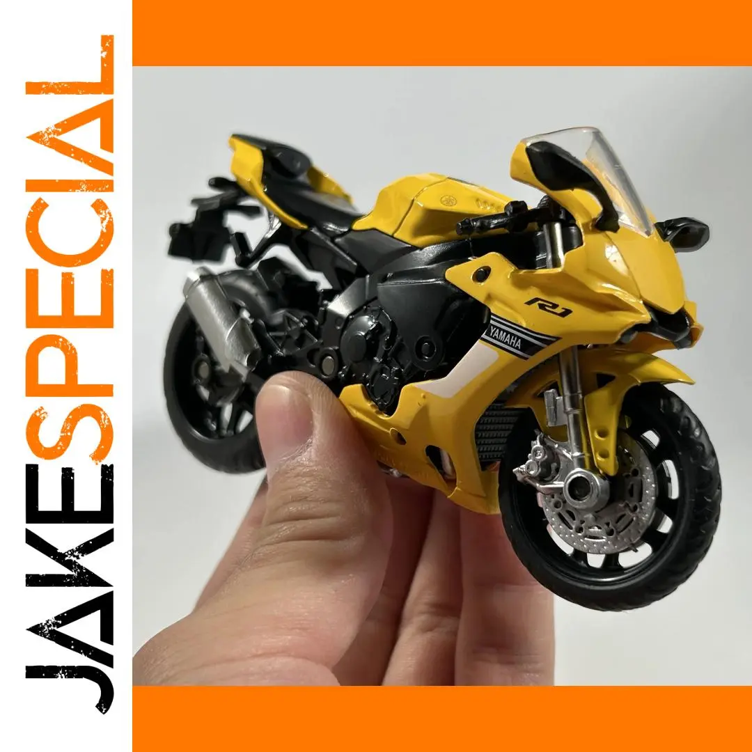 1:18 Scale Diecast Motorcycle Model Collection 1 1:18 Scale Diecast Motorcycle Model Collection