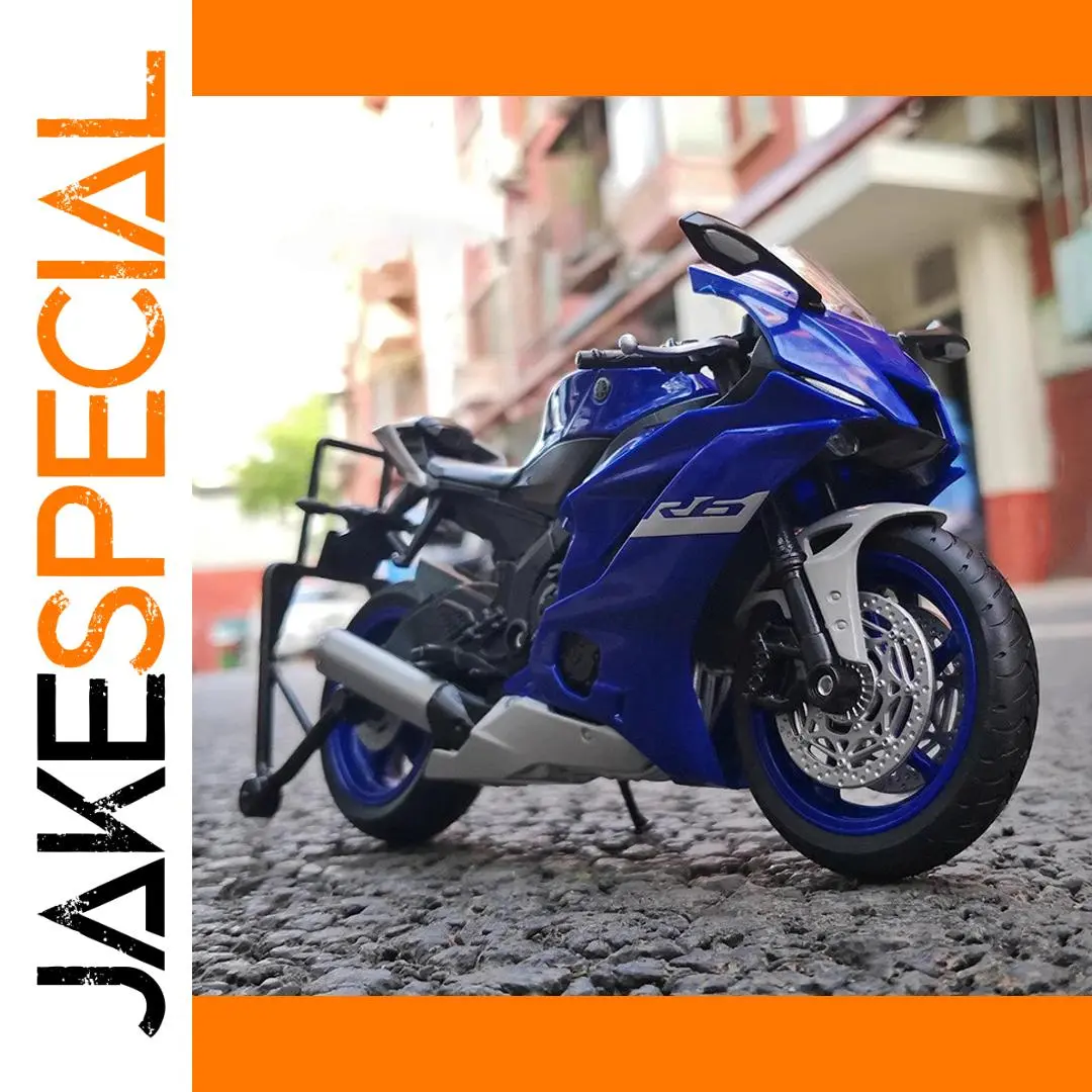 Blue Yamaha YZF-R6 1:12 Scale Model by WELLY 1 Blue Yamaha YZF-R6 1:12 Scale Model by WELLY