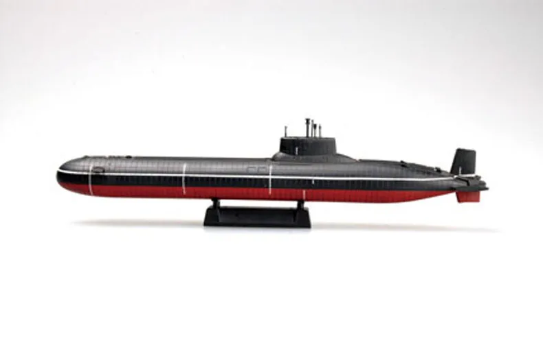 Typhoon-Class Submarine Model Kit 1:700 Scale 6 Typhoon-Class Submarine Model Kit 1:700 Scale - Image 6