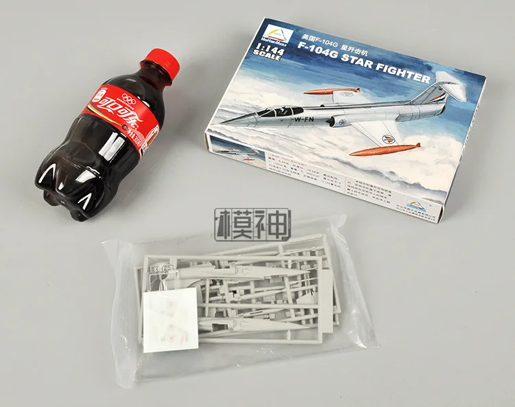 1:144 F-104G Star Fighter Model Replica 2 1:144 F-104G Star Fighter Model Replica - Image 2