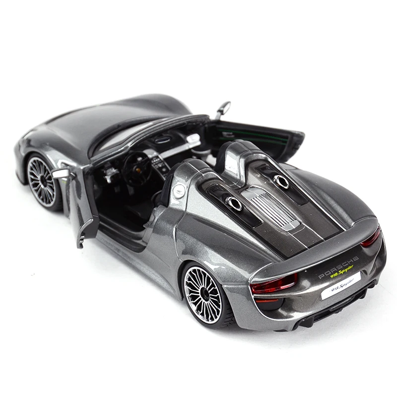 Die-Cast 1:24 Porsche 918 Spyder Model 2 Die-Cast 1:24 Porsche 918 Spyder Model - Image 2