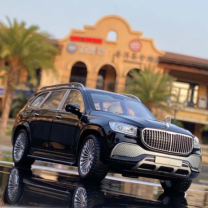 Luxury Maybach GLS600 1:24 Diecast Model 5 Luxury Maybach GLS600 1:24 Diecast Model - Image 5