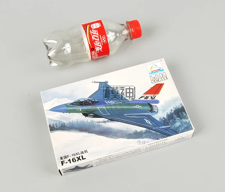 1:144 F-16XL Fighter Model Replica 2 1:144 F-16XL Fighter Model Replica - Image 2