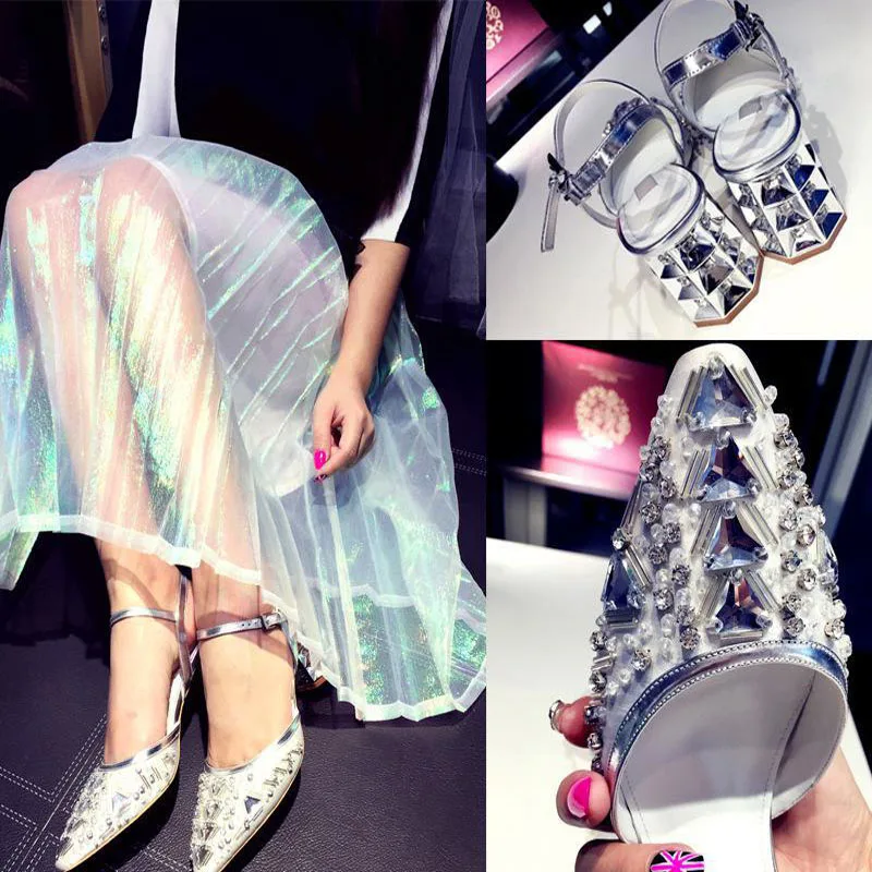 Vibrant Leaf-Shaped Rhinestones Set 6 Vibrant Leaf-Shaped Rhinestones Set - Image 6