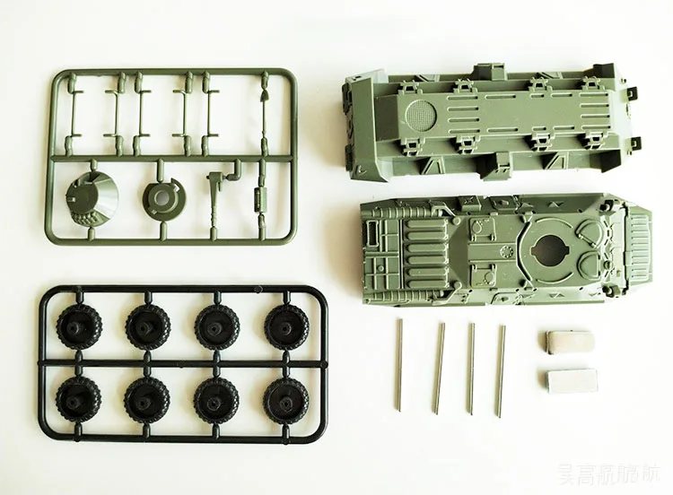 1:72 Soviet M35 & BTR-80 Military Model Set 4 1:72 Soviet M35 & BTR-80 Military Model Set - Image 4