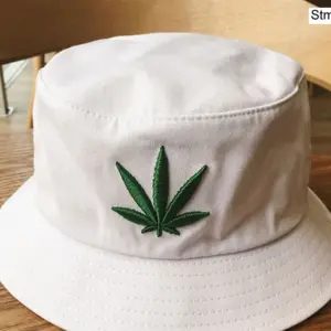 Hc53cfd54a1e7494892a53a7b664925a90