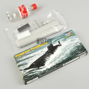 Typhoon-Class Submarine Model Kit 1:700 Scale 7 Hc89690cbbe354594825a5d48582fdc6eN