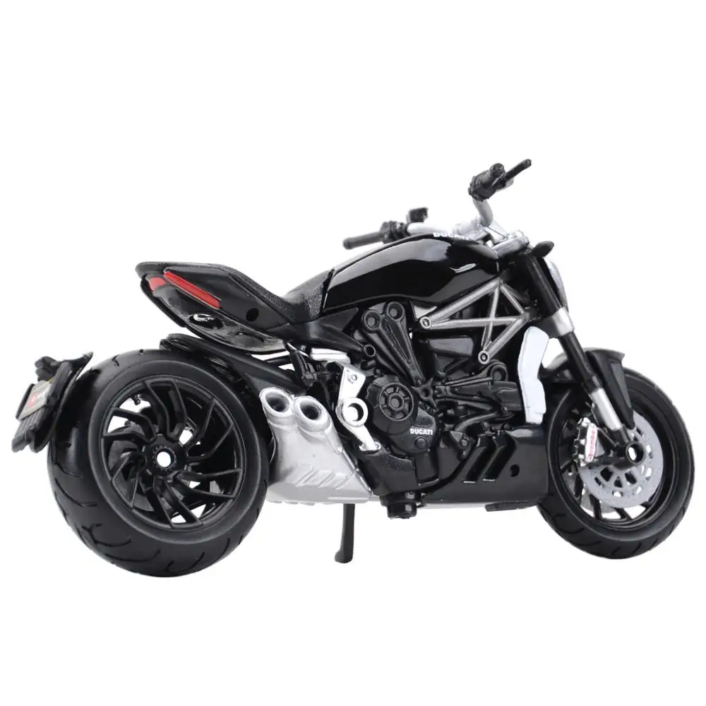 Ducati XDiavel S 1:18 Scale Model Motorcycle 3 Ducati XDiavel S 1:18 Scale Model Motorcycle - Image 3