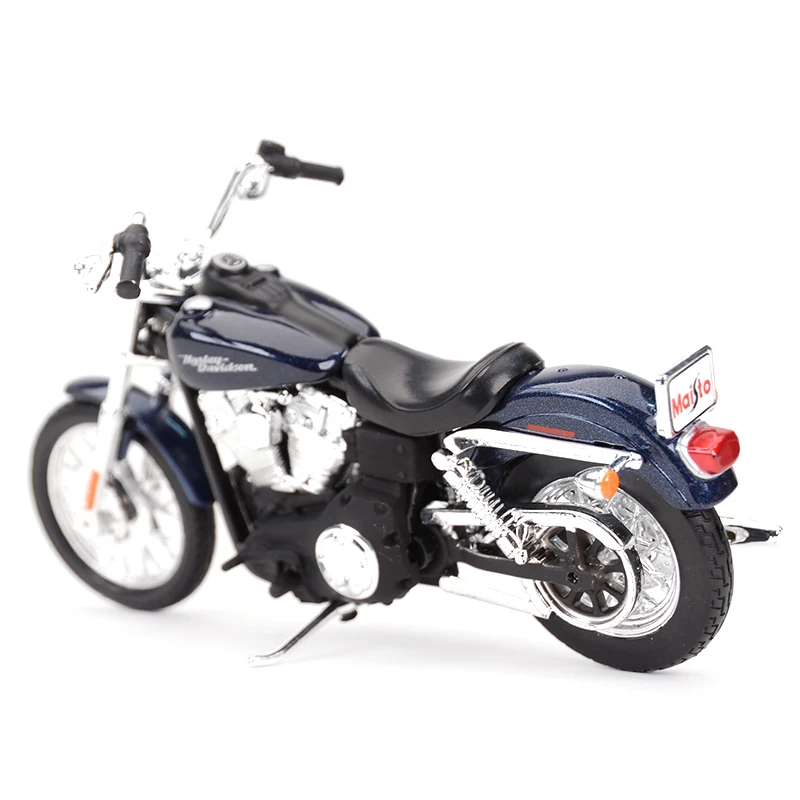 Maisto 1:18 Dyna Street Bob Motorcycle Model 6 Maisto 1:18 Dyna Street Bob Motorcycle Model - Image 6