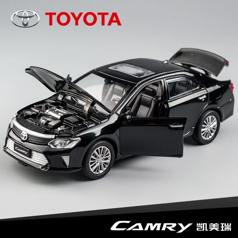1:32 Scale Diecast Toyota Camry Model 6 1:32 Scale Diecast Toyota Camry Model - Image 6