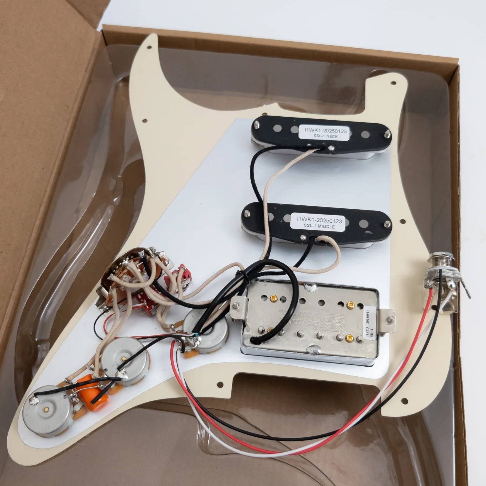 Vibrant Prewired Strat Pickguard Set for Guitars 2 Vibrant Prewired Strat Pickguard Set for Guitars - Image 2