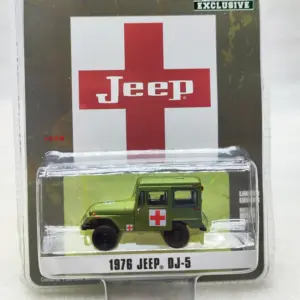 1976 Jeep DJ-5 Ambulance Diecast Model in Green 7 S00152651de9244abba1affe9ac4a8043L