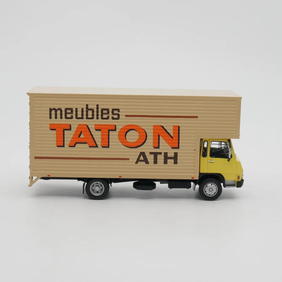 Vintage Berliet 560K Model Truck 1:43 Scale 3 Vintage Berliet 560K Model Truck 1:43 Scale - Image 3