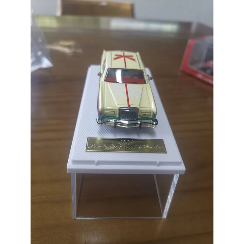 1979 Lincoln Continental Town Car Diecast Model 2 1979 Lincoln Continental Town Car Diecast Model - Image 2